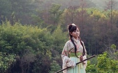 一个上面吃一个下吃视频试看